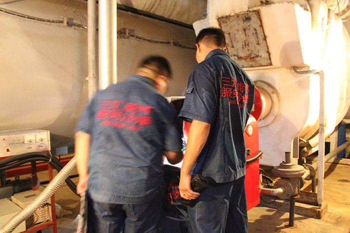 華澳中心直燃機房運行托管